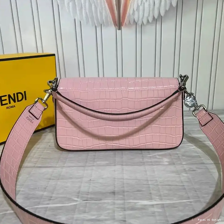 Affordable Pink Bag Fendi In Medium Leather Baguette Crocodile Tiffany 0419 HOT SALE